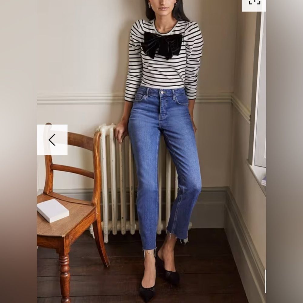 Boden
Imogen Breton Stripe Puff Shoulder Bow Top Size 6